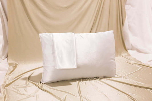 Jovés White - Satin pillowcase with an interior pocket